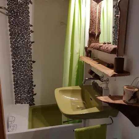 Chic Mit Whirlpool By Interhome 公寓